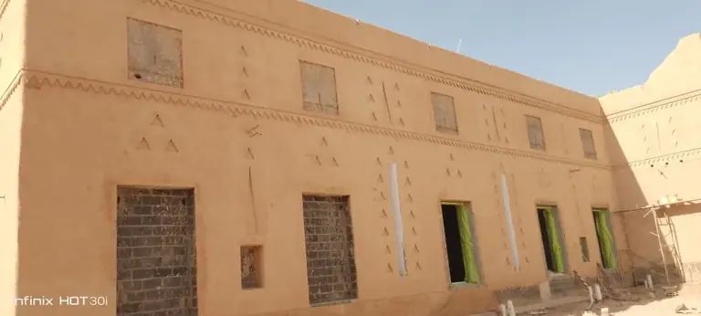 تركيب عشب صناعي خارجي للفلل والمنازل