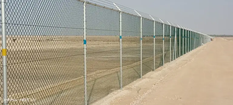 تنفيذ جلسات وبرجولات خارجية للمدارس والمرافق التعليمية